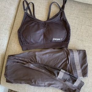 GymShark Cropped Bra + Leggings Set